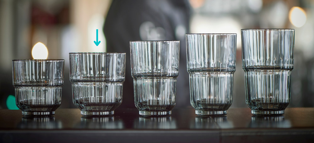 Rocks Glas / Old Fashioned Glas, Onis, LinQ, Grau - 265 ml