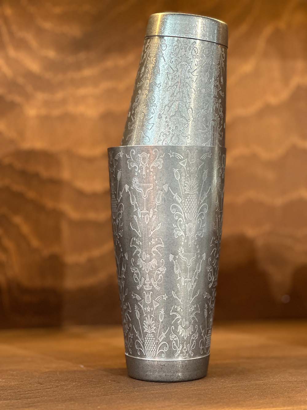 Tin-Tin Shaker mit geätztem Logo, 47 Ronin - 820 ml